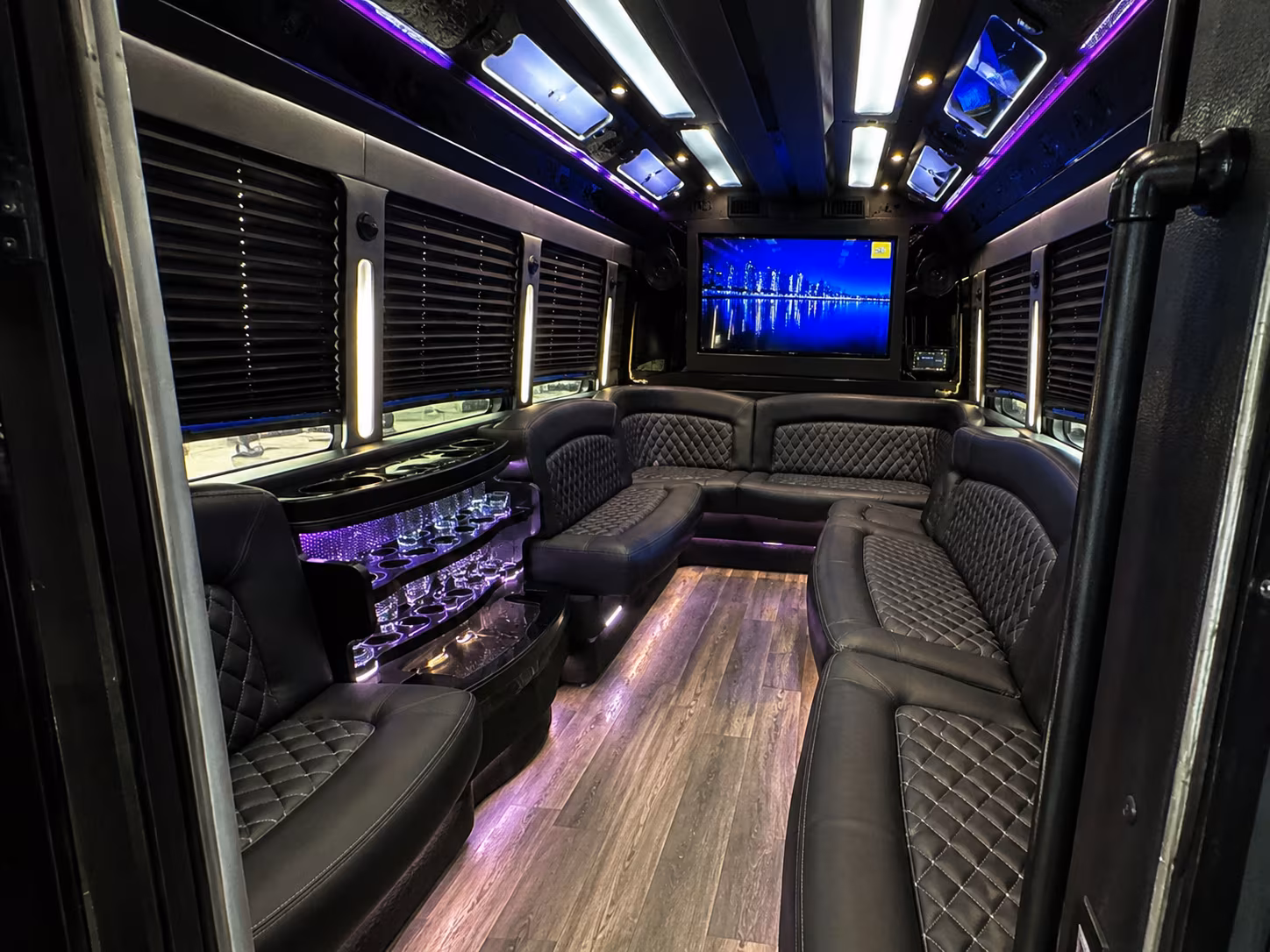 Murray Birthday, Sweet 16, & Quinceañera Party Bus Rentals