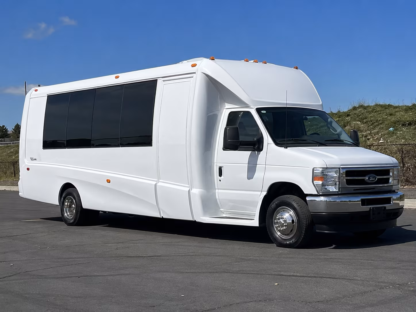Sandy Birthday, Sweet 16, & Quinceañera Party Bus Rentals