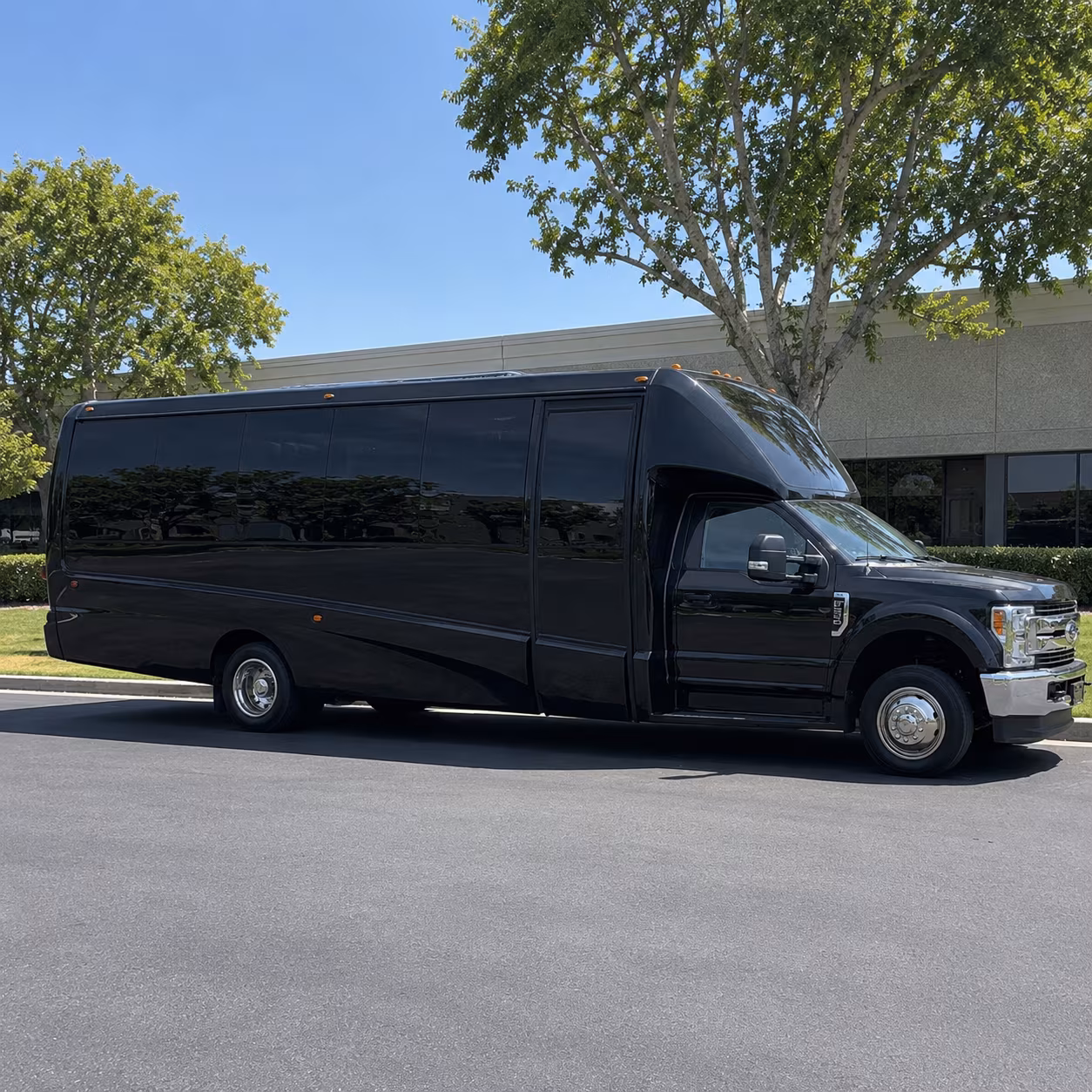 West Valley City Birthday, Sweet 16, & Quinceañera Transportation onboard seating