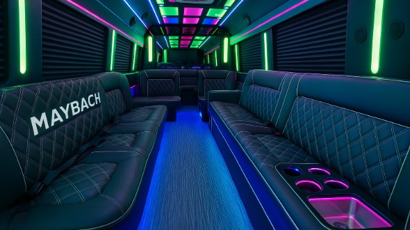 draper 20 passenger party bus